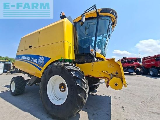 Cosechadora de Cereal - New Holland - tc580 și heder 5.4 m + cărucior
