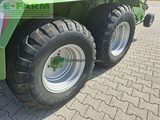 Empacadora gigant - Krone - cf 155 xc mit 26 messer und ballenaufsteller