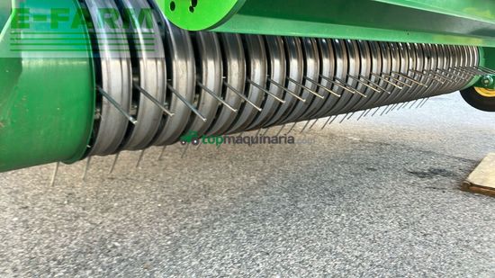 Empacadora gigant - John Deere - f441r hc 25