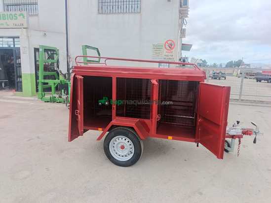 Remolque para perros 2000x1300x850+tapadera 6 puertas