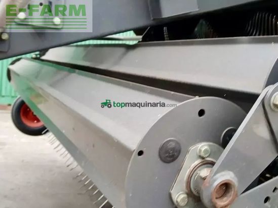 Empacadora gigant - Claas - quadrant 3400 rc