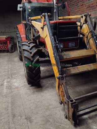 TRACTOR USADO MARCA FIAT MODELO F100 CON PALA