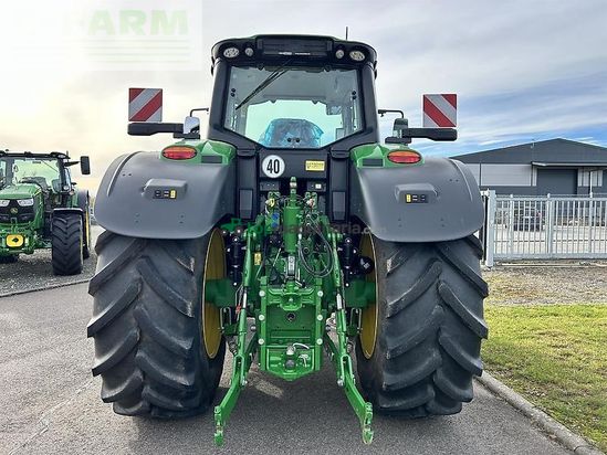 Tractor agrícola - John Deere - 6m 240