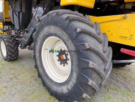 Cosechadora de Cereal - New Holland - CSX7080 