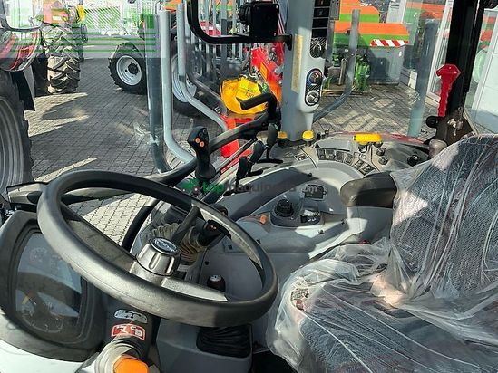 Tractor agrícola - Steyr - kompakt 4100 hilo stage v