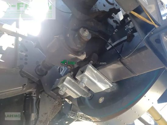 Empacadora gigant - Claas - quadrant 5300 fc evolution