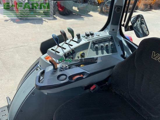 Tractor agrícola - Valtra - t154 hi tech tractor (st26619)