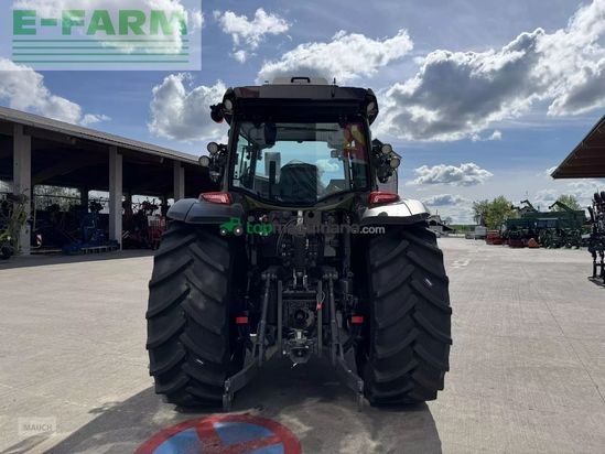Tractor agrícola - Valtra - g135 versu