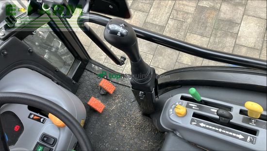 Tractor agrícola - New Holland - Boomer 25