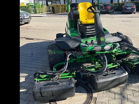 Cosechadora de Cereal - John Deere - 8700 a