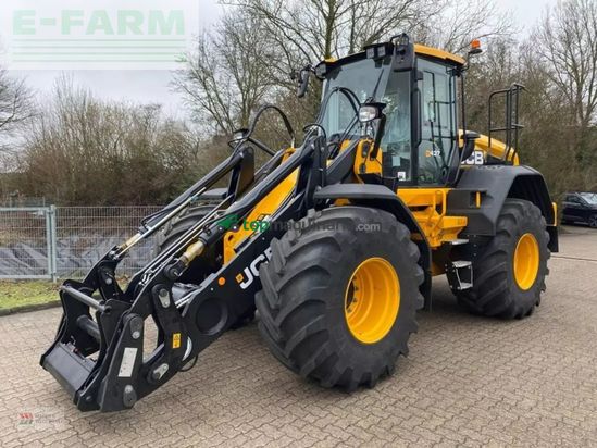 Minicargadora - JCB - 437 ht farm master