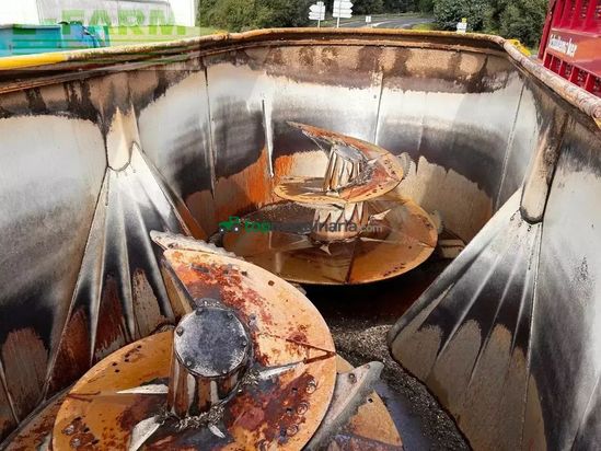 Remolqu esparcidor - Lucas - spirmix 220