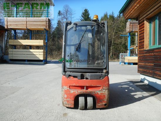 Elevadora - Linde - e16-01 triplex + ss ( batt. 12/2018 )