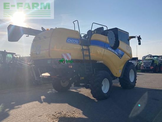 Cosechadora de Cereal - New Holland - ch 7.70