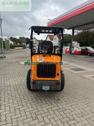 Minicargadora - Giant - g2500 hd