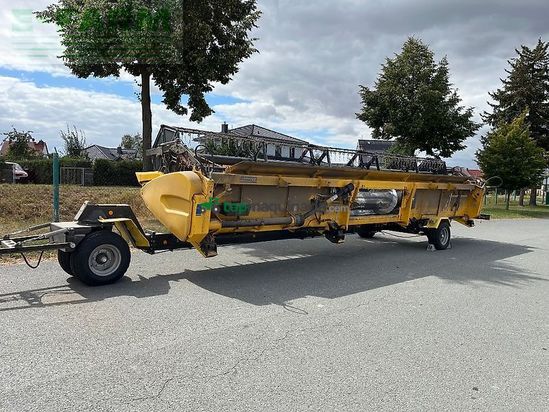 Cosechadora de Cereal - New Holland - cr 9.80