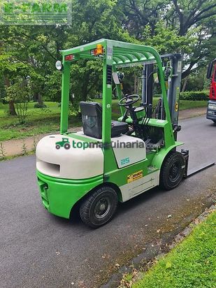 Elevadora -  - dieselstapler mit vollfreihubmast fd25.33