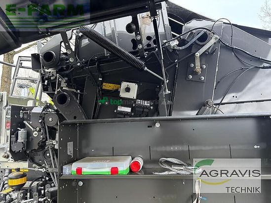 Empacadora gigant - Claas - variant 580 rc trend