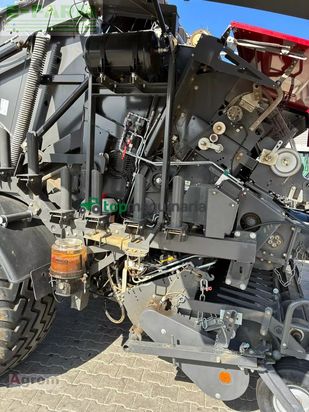 Empacadora gigant - Massey Ferguson - rb 4160 protec