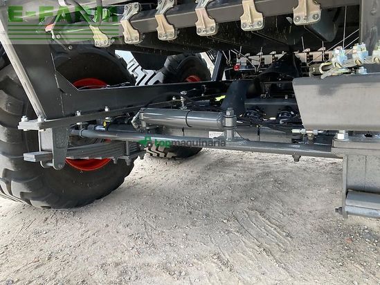 Empacadora gigant - Claas - quadrant 5300 evolution fc tandem