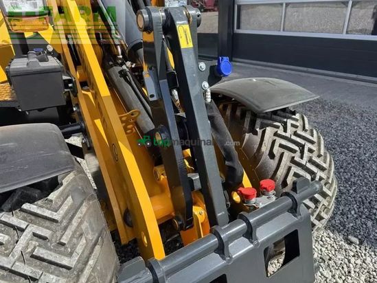 Minicargadora - Schaffer - 2430s elite