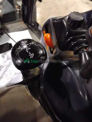 Tractor agrícola - New Holland - MODELO TM135 CON PALA TENIAS SERIE 300