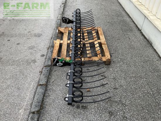 Cultivador - Pöttinger - nachlaufstriegel 3 m