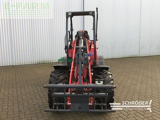 Minicargadora - Schaffer - 3650