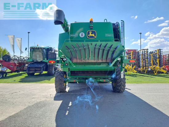 Cosechadora de Cereal - John Deere - W650