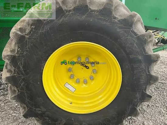 Cosechadora de Cereal - John Deere - t560 hm