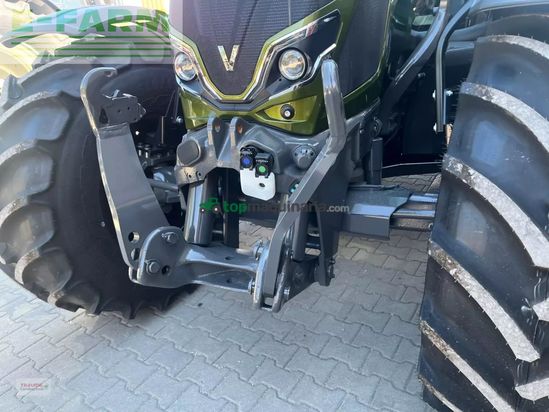 Tractor agrícola - Valtra - n175 forst mit rüfa und fk