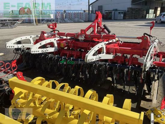 Grada rotativa - Pöttinger - terradisc 4001 k