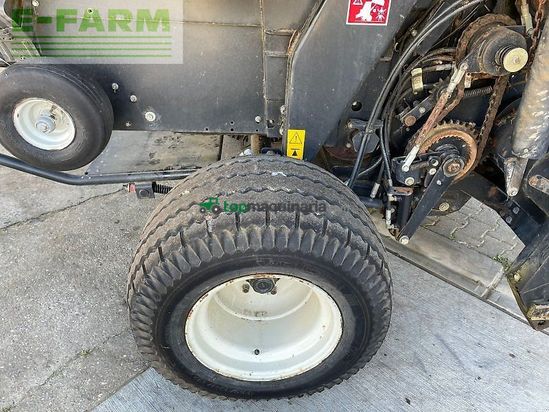 Empacadora gigant - New Holland - br 560 a