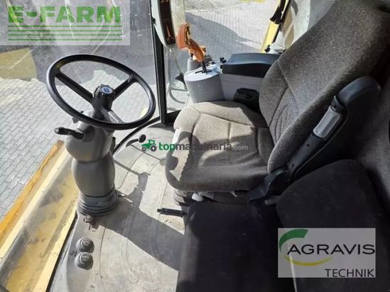 Cosechadora de Cereal - New Holland - cs 640