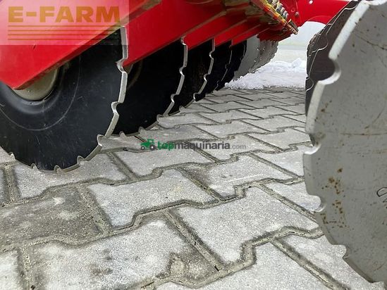 Sembradora - Väderstad - rapid rd 300 s