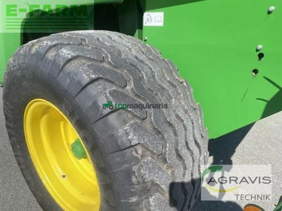 Empacadora gigant - John Deere - f441r