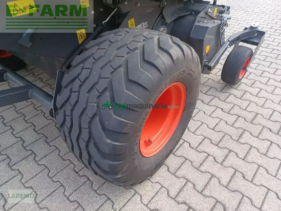 Empacadora gigant - Claas - variant 560 rc pro