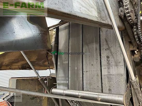 Empacadora gigant - Claas - variant 385 rc