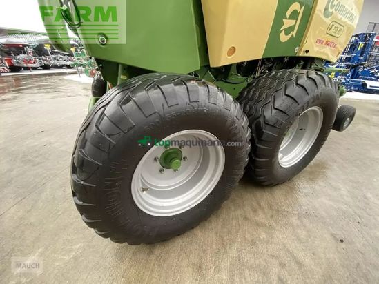 Empacadora gigant - Krone - comprima f155xc