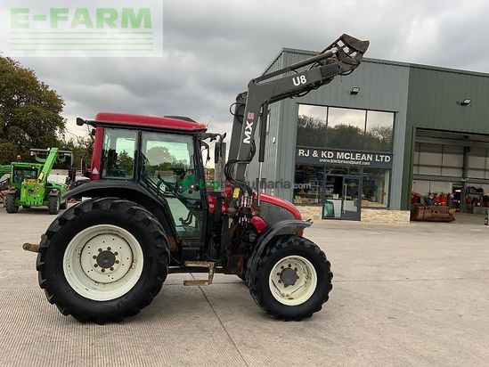 Tractor agrícola - Valtra - a93 tractor (st24382)