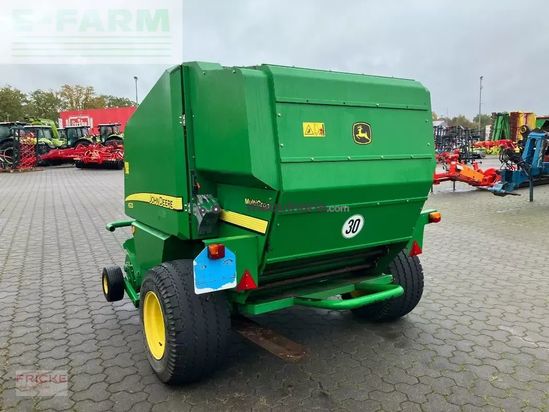 Empacadora gigant - John Deere - 623 multicrop