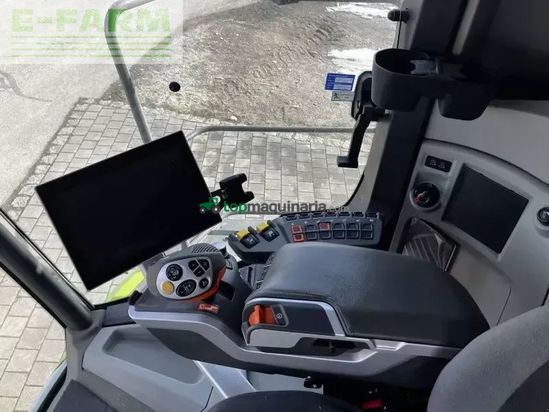 Cosechadora de Cereal - Claas - trion 750 + v770