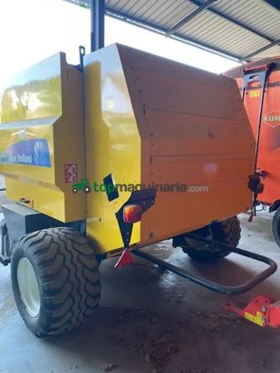 Empacadora gigant - New Holland - br6090