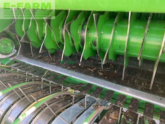 Empacadora gigant - John Deere - 864