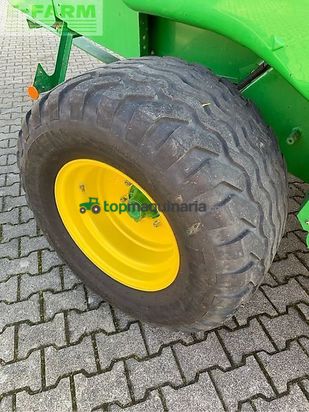 Empacadora gigant - John Deere - 864