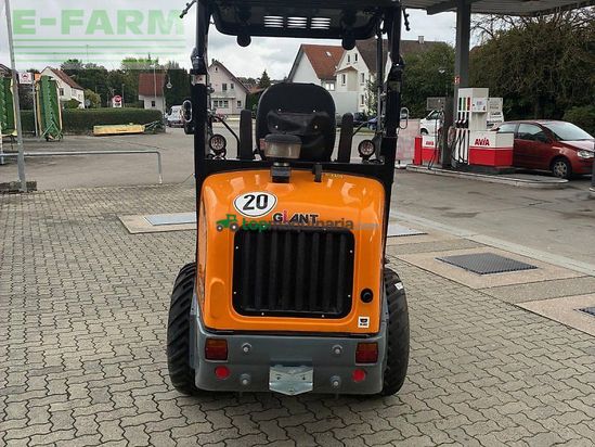 Minicargadora - Giant - g2500 hd