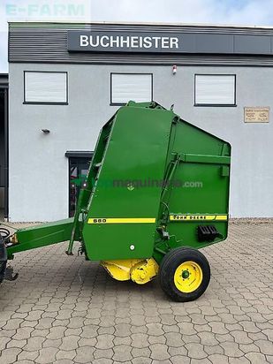 Empacadora gigant - John Deere - 550