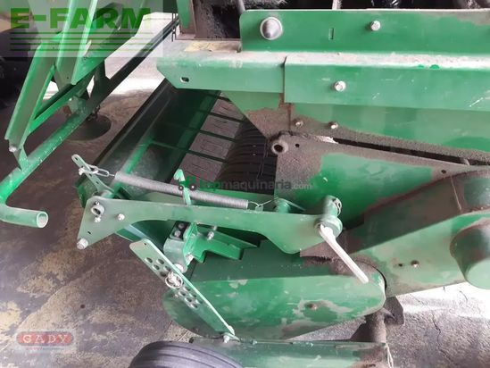 Empacadora gigant - McHale - f 560 rundballen presse