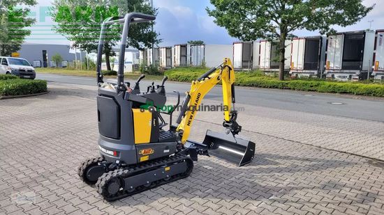 Excavadora - New Holland - e12d