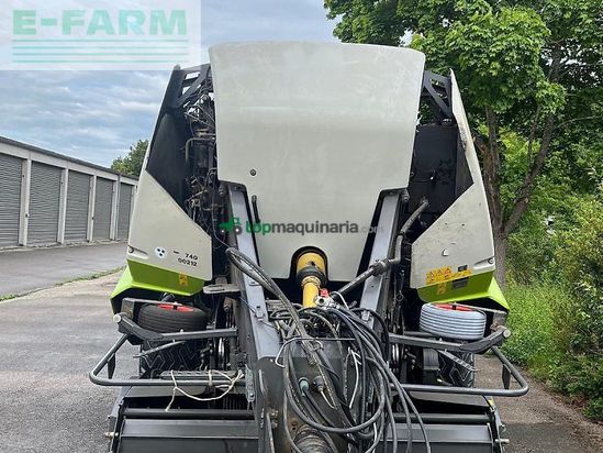 Empacadora gigant - Claas - quadrant 3400 rc